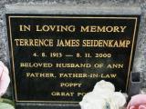 image of grave number 921008